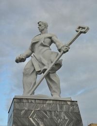 Памятник «Металлург» (г. Магнитогорск)