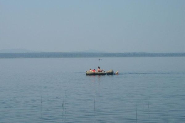 Плыла, качалась лодочка. Озеро Алабуга. Автор: Элис, Екатеринбург.