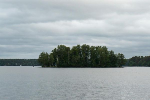Остров Любви на озере Еловое.  Автор: Евгений Клавдиенко (ssgen)