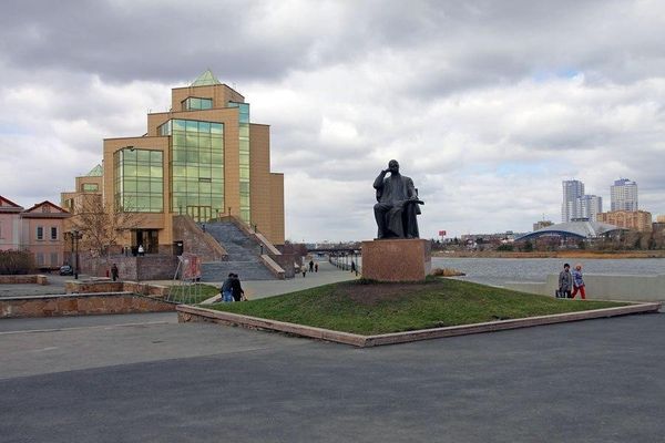 Памятник С. С. Прокофьеву