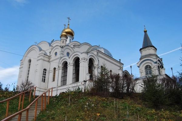 Серафима Саровского, церковь 1