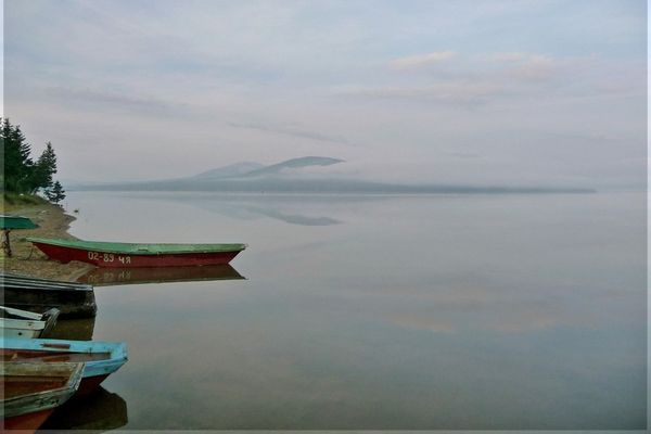 Туманное утро на озере Зюраткуль Автор: AntohaS