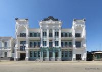 Гостиница Центральная в Троицке по улице Климова. Автор: Sandy Programmer.