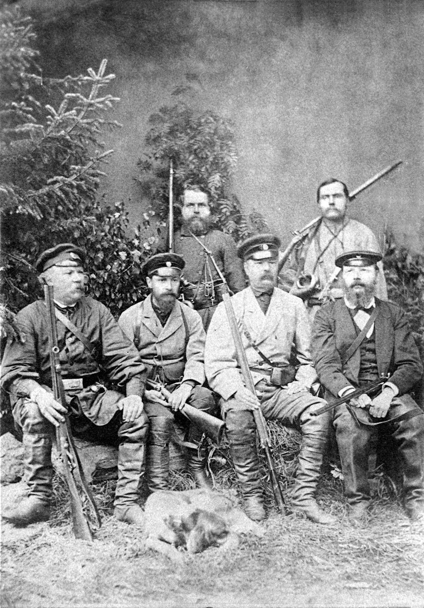 1900-е г. Златоустовские охотники. 