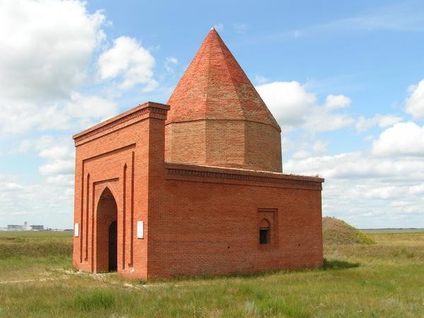 Мавзолей Кесене Башня Тамерлана Варна Челябинская область